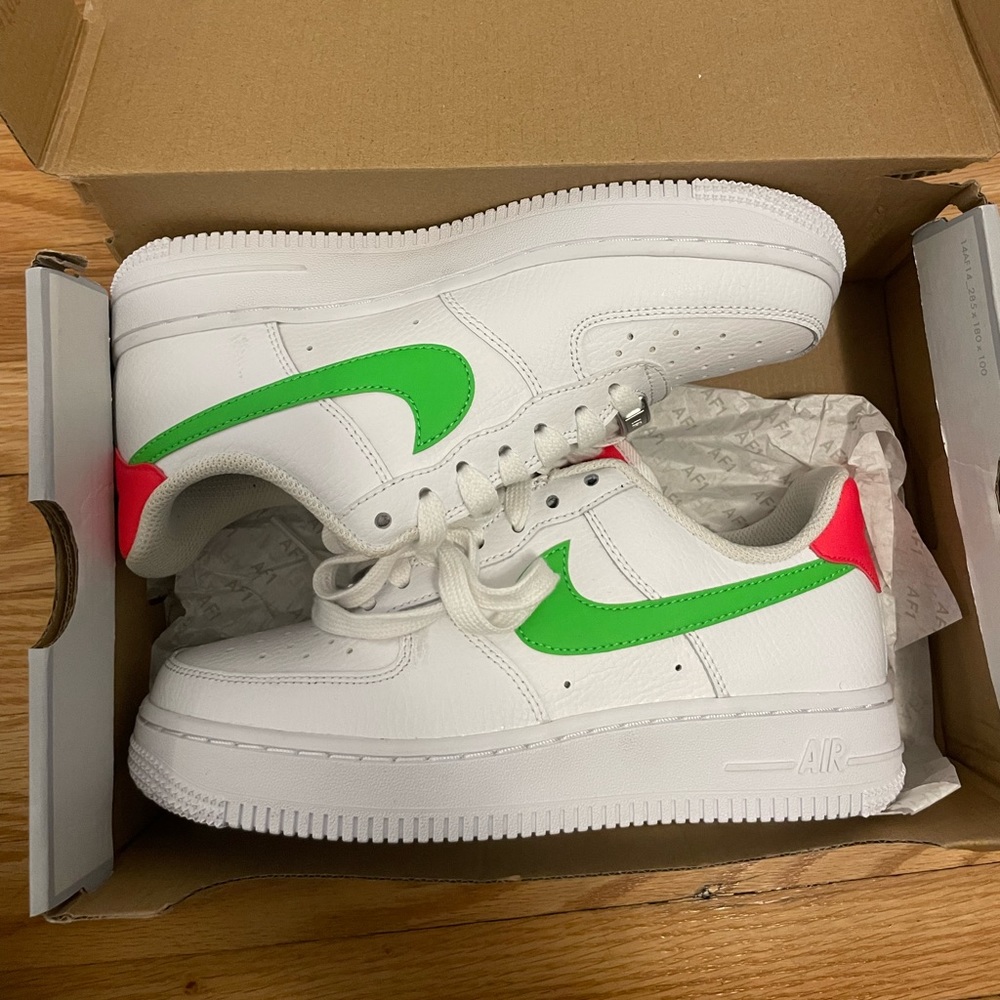 never worn air force 1s